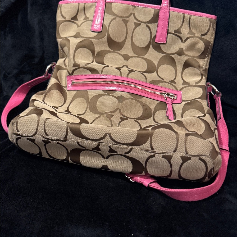 COACH BROWN AND PINK LARGE JACQUARD FOLD OVER  MESSINGER Crossbody Bag - Picture 8 of 13